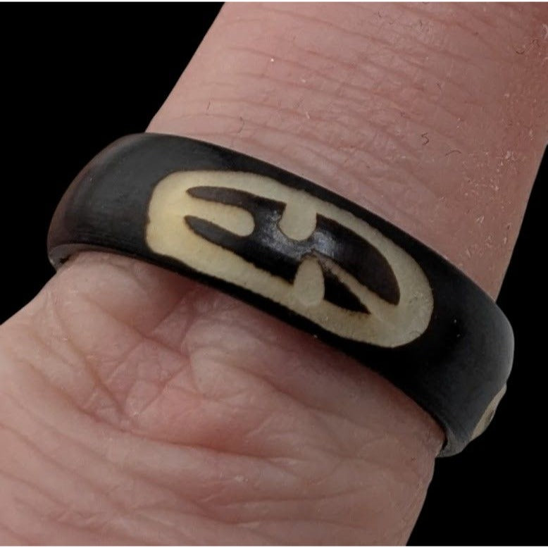 Vintage Hand-Carved Coconut Shell Ring Size 7.75 With Tribal-Inspired Design