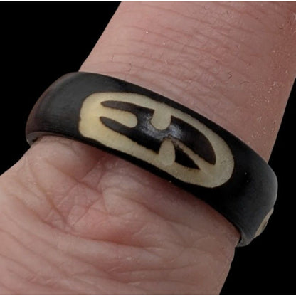 Vintage Hand-Carved Coconut Shell Ring Size 7.75 With Tribal-Inspired Design