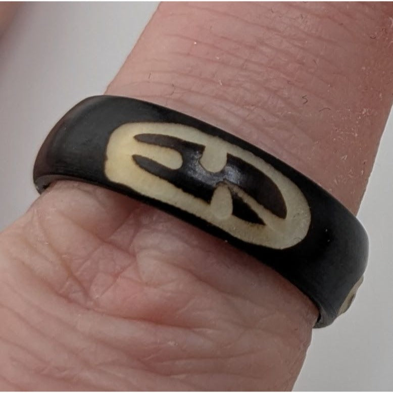Vintage Hand-Carved Coconut Shell Ring Size 7.75 With Tribal-Inspired Design