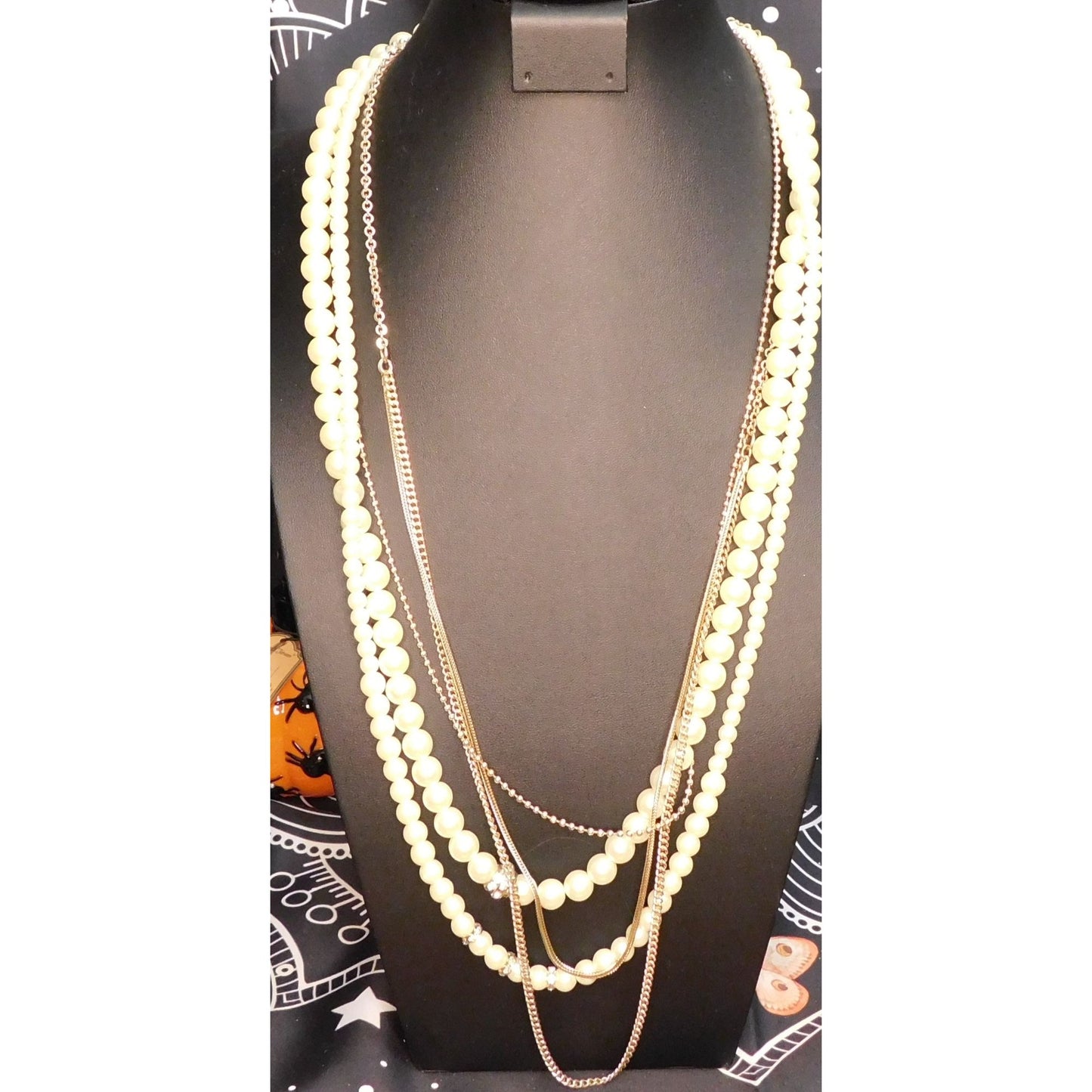 Multilayer Hollywood Glam Faux Pearl And Gold Tone Chain Necklace