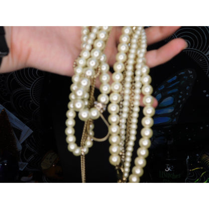 Multilayer Hollywood Glam Faux Pearl And Gold Tone Chain Necklace
