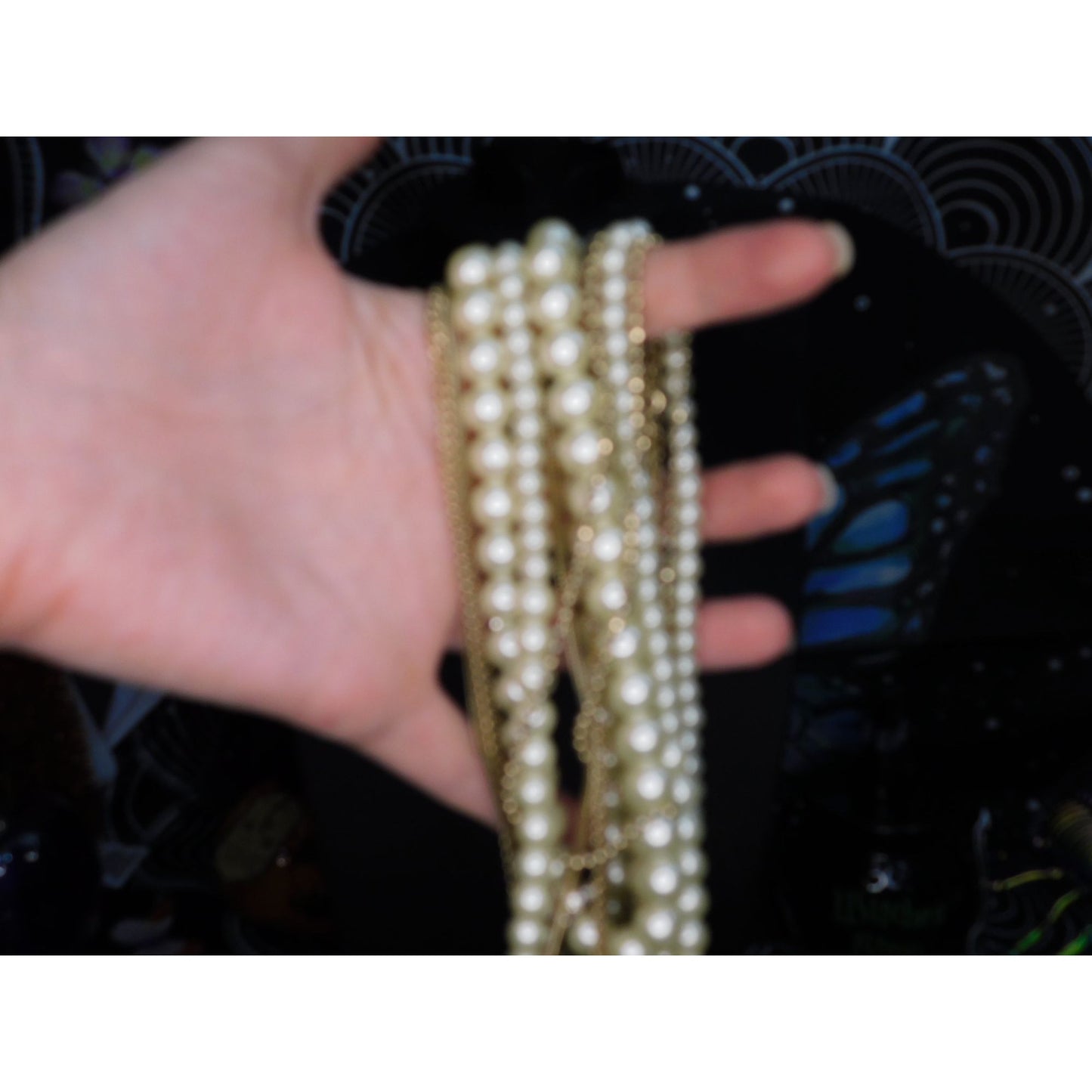 Multilayer Hollywood Glam Faux Pearl And Gold Tone Chain Necklace