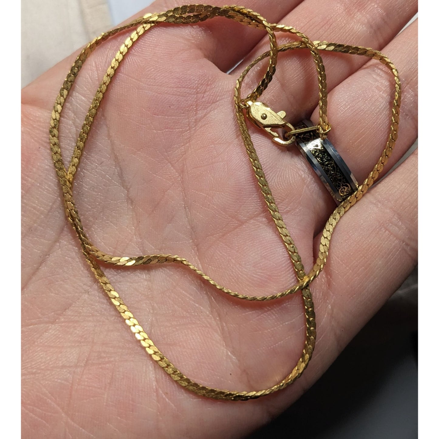 Elegant Classic Gold Tone Herringbone Chain Necklace