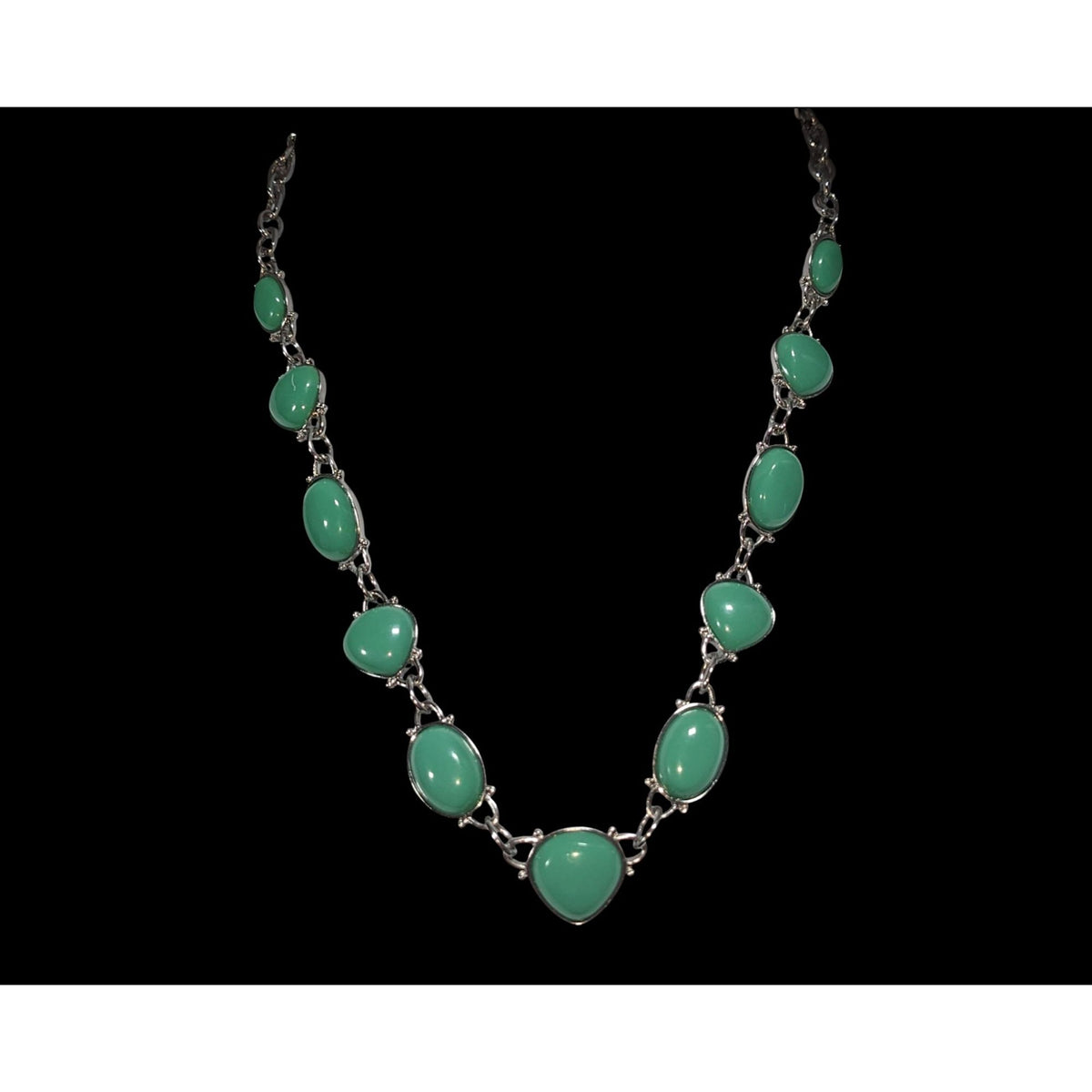 Boho Faux Stone Green Silver Tone Cabochon Necklace 16 Inch Preowned