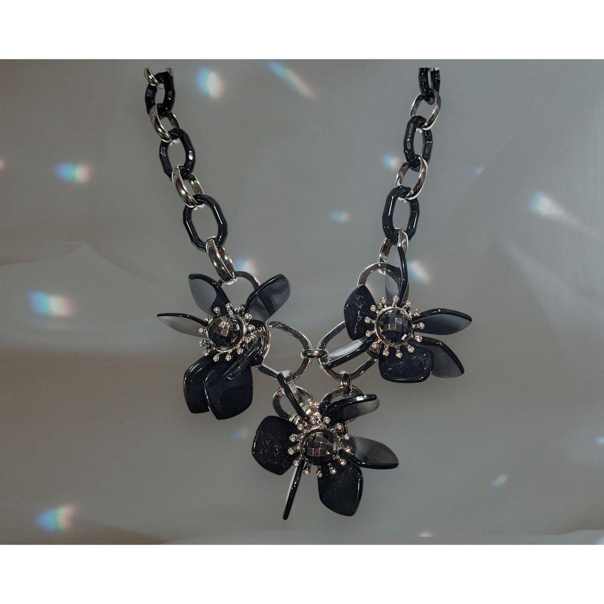 Ann Taylor Vintage Gothic Glam Black Floral Statement Necklace 18 Inch