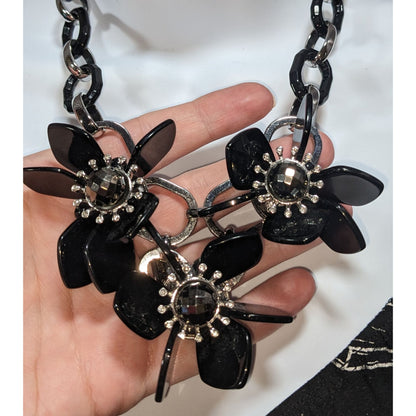 Ann Taylor Vintage Gothic Glam Black Floral Statement Necklace 18 Inch