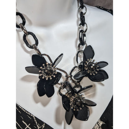 Ann Taylor Vintage Gothic Glam Black Floral Statement Necklace 18 Inch