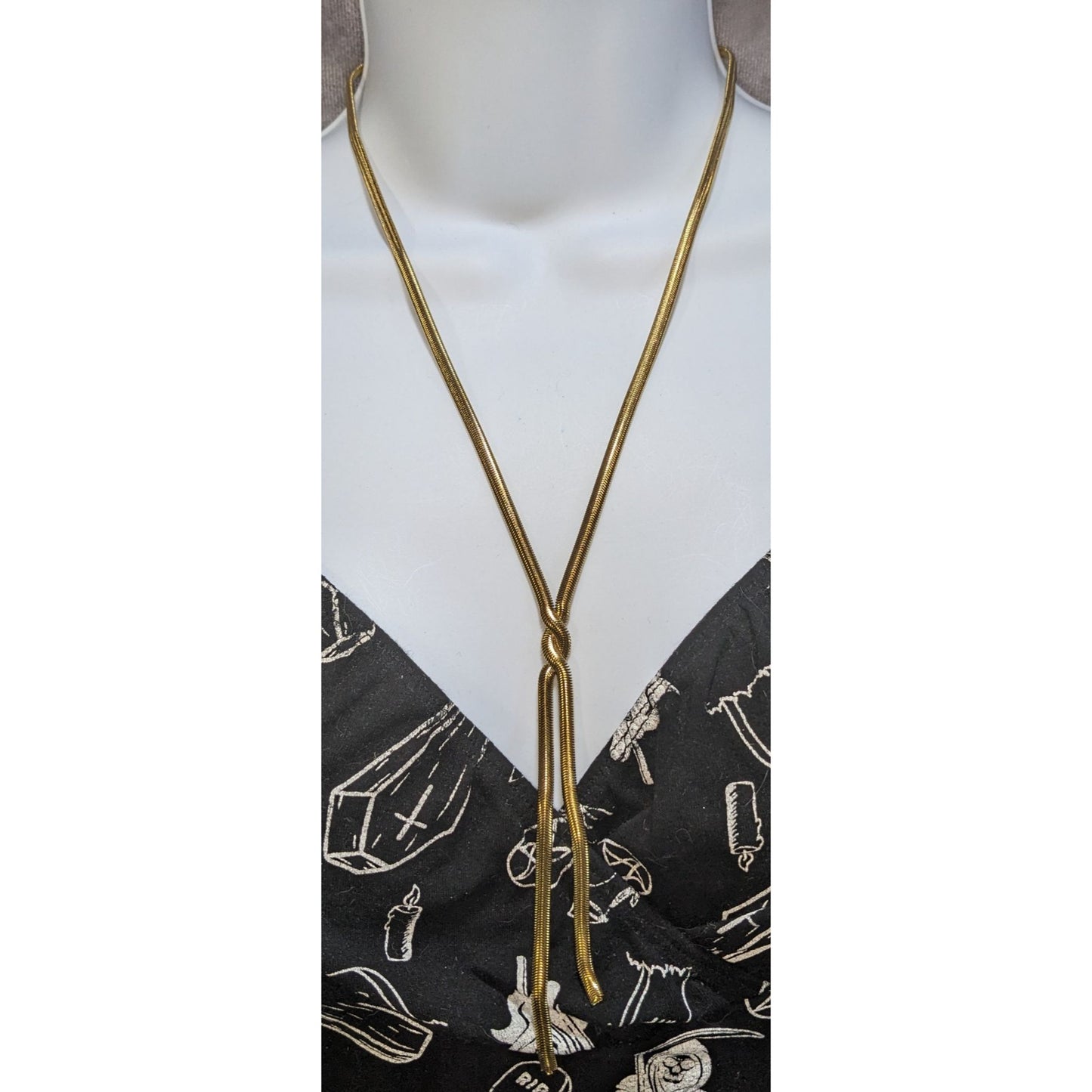 Plunder Jewelry Minimalist Modern Y2K Gold Snake Chain Lariat Necklace