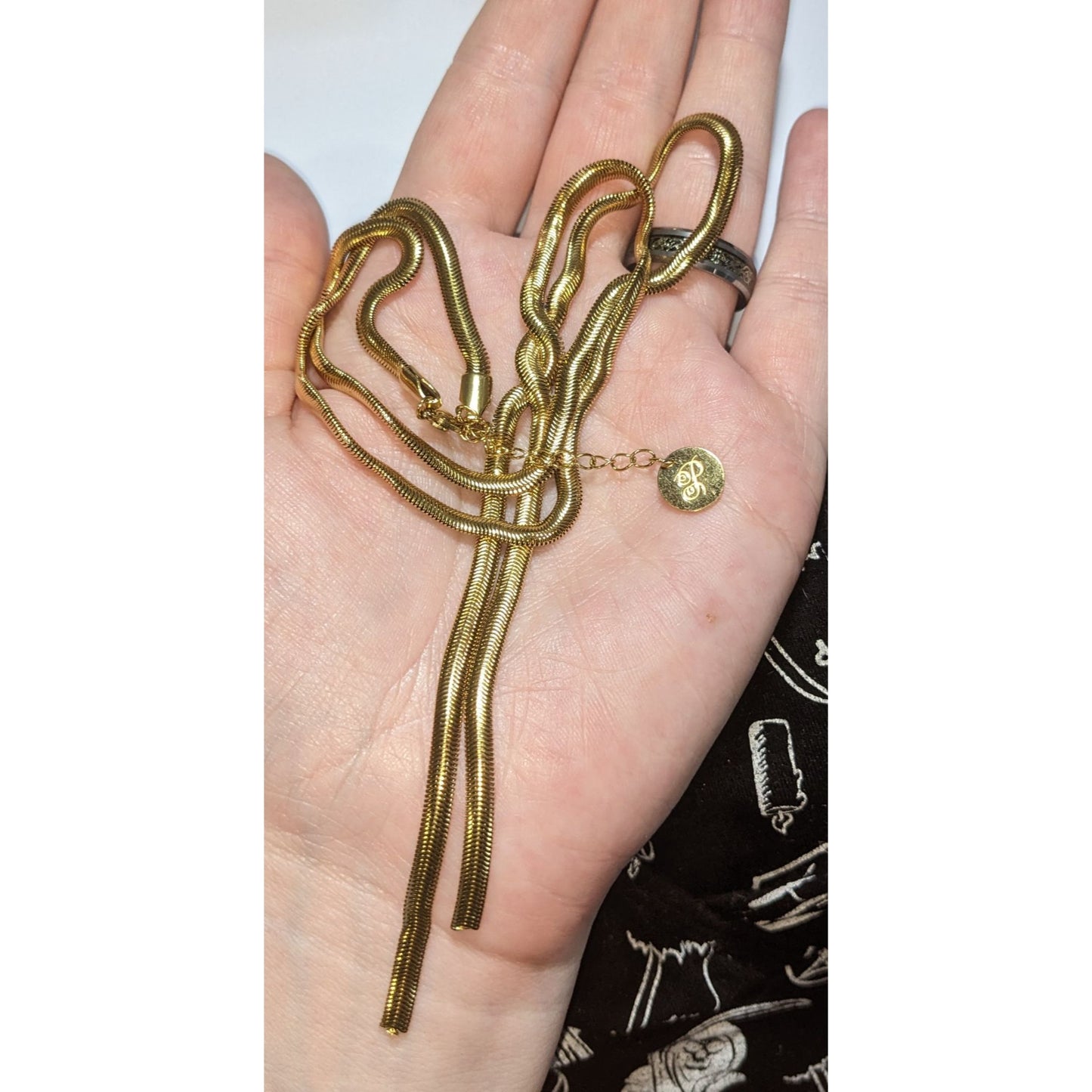 Plunder Jewelry Minimalist Modern Y2K Gold Snake Chain Lariat Necklace