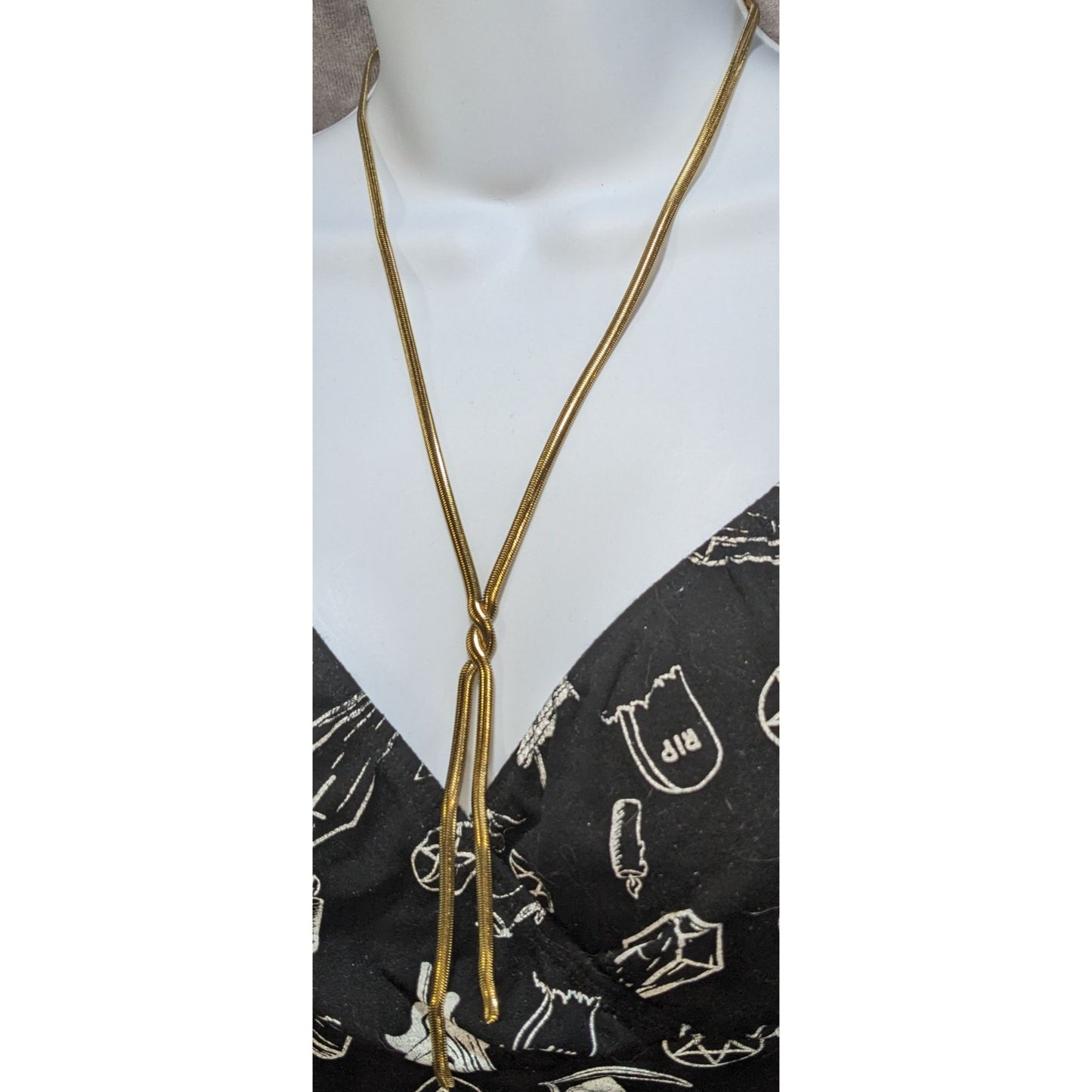 Plunder Jewelry Minimalist Modern Y2K Gold Snake Chain Lariat Necklace