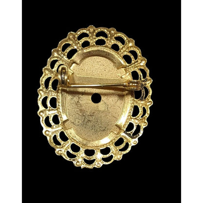 Vintage Coquette Carved Cameo Brooch Gold Tone And Pink