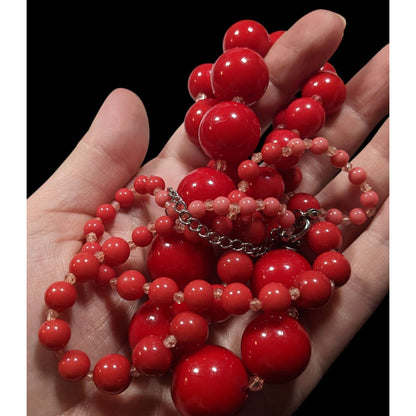 Vintage Red Lucite Graduated Beaded Necklace