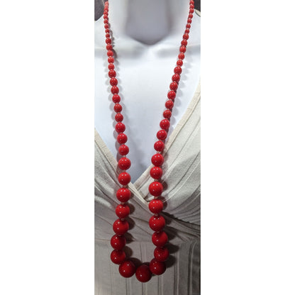 Vintage Red Lucite Graduated Beaded Necklace