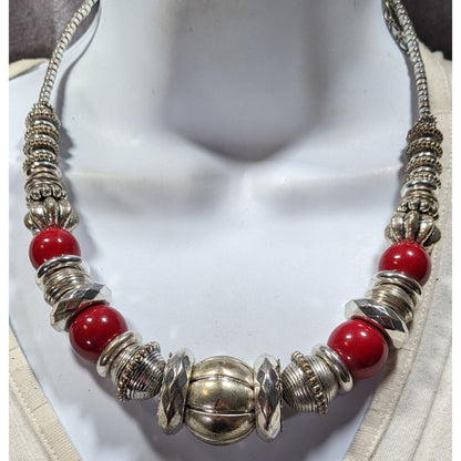 Retro Chunky Metallic Red And Silver Tone Beaded Necklace