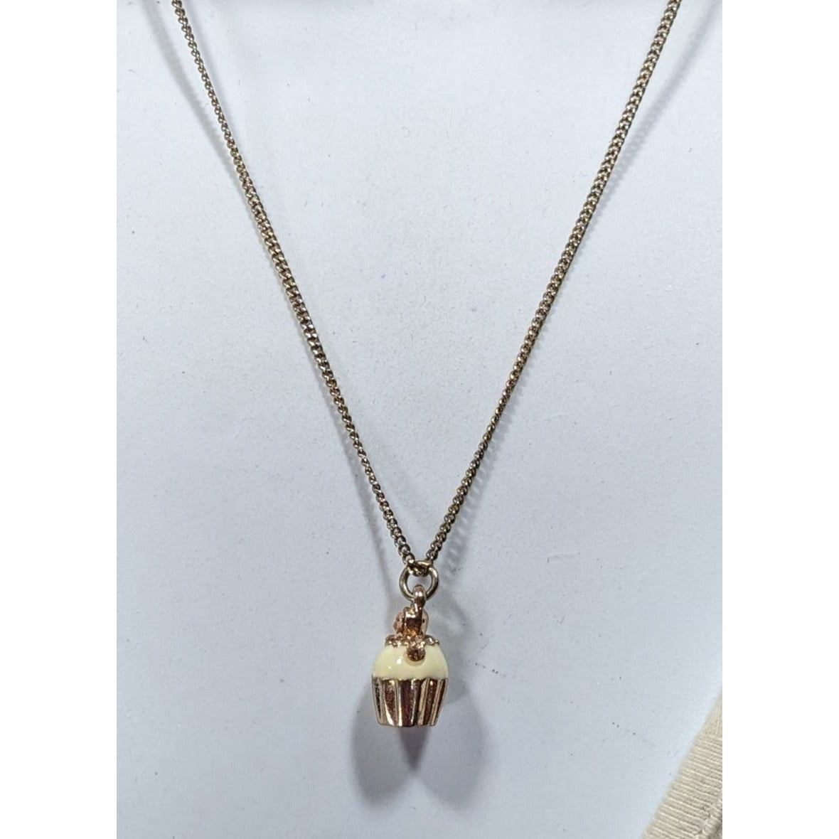 Dainty Rhinestone Cupcake Pendant Necklace Rose Gold Tone