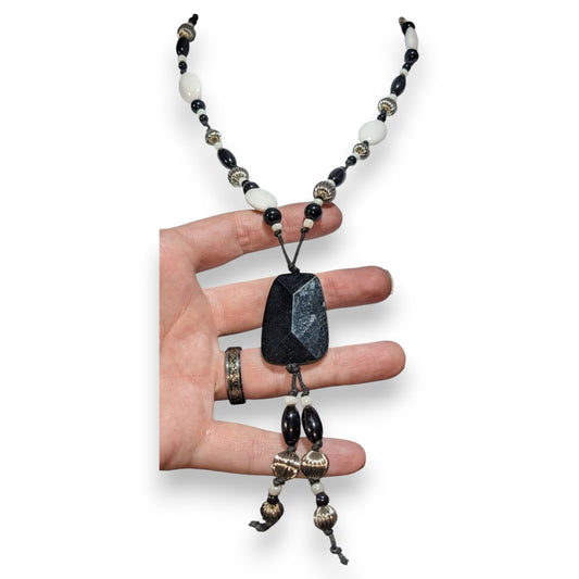 Gothic Modernist Black White Faceted Stone Silver Tone Tassel Necklace 19 Inch