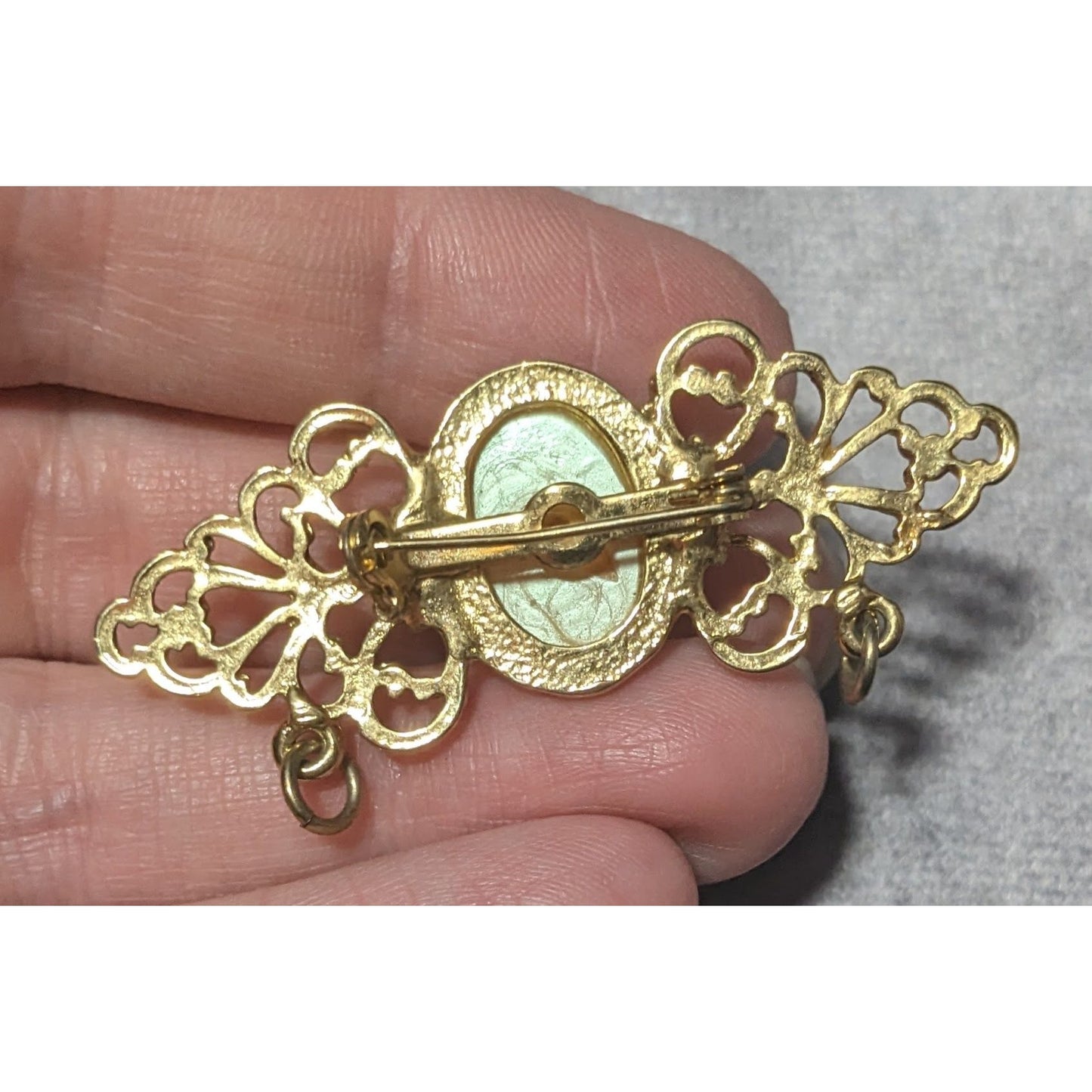 Vintage Regency Style Cream And Gold Tone Filigree Brooch