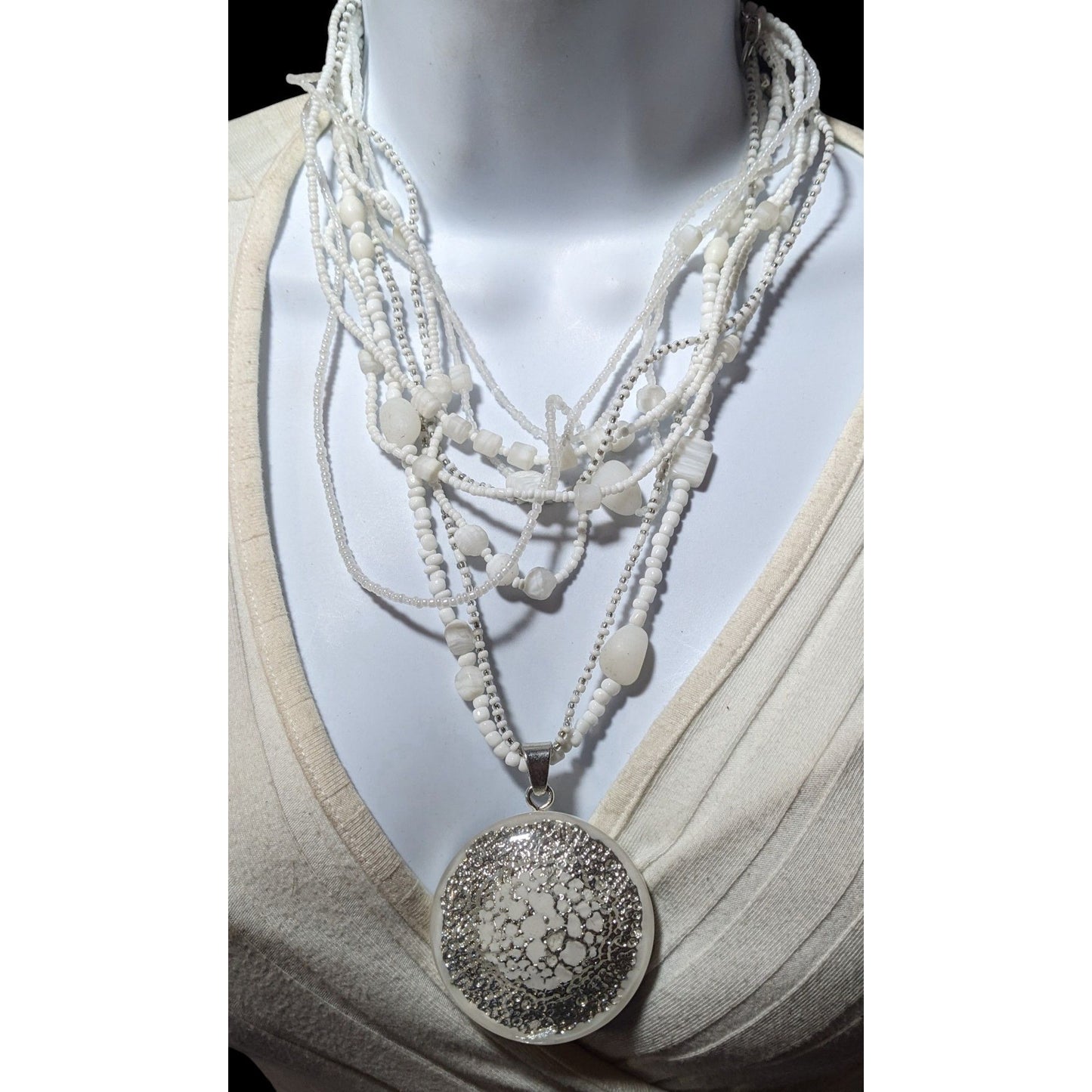 Chico's Nautilus White And Silver Chunky Multilayer Pendant Necklace