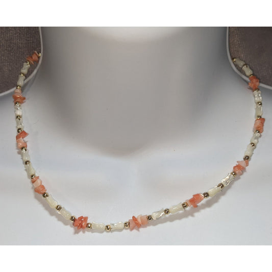 Coastal Cottagecore Vintage NRT Mother of Pearl Coral Chip Beaded Necklace