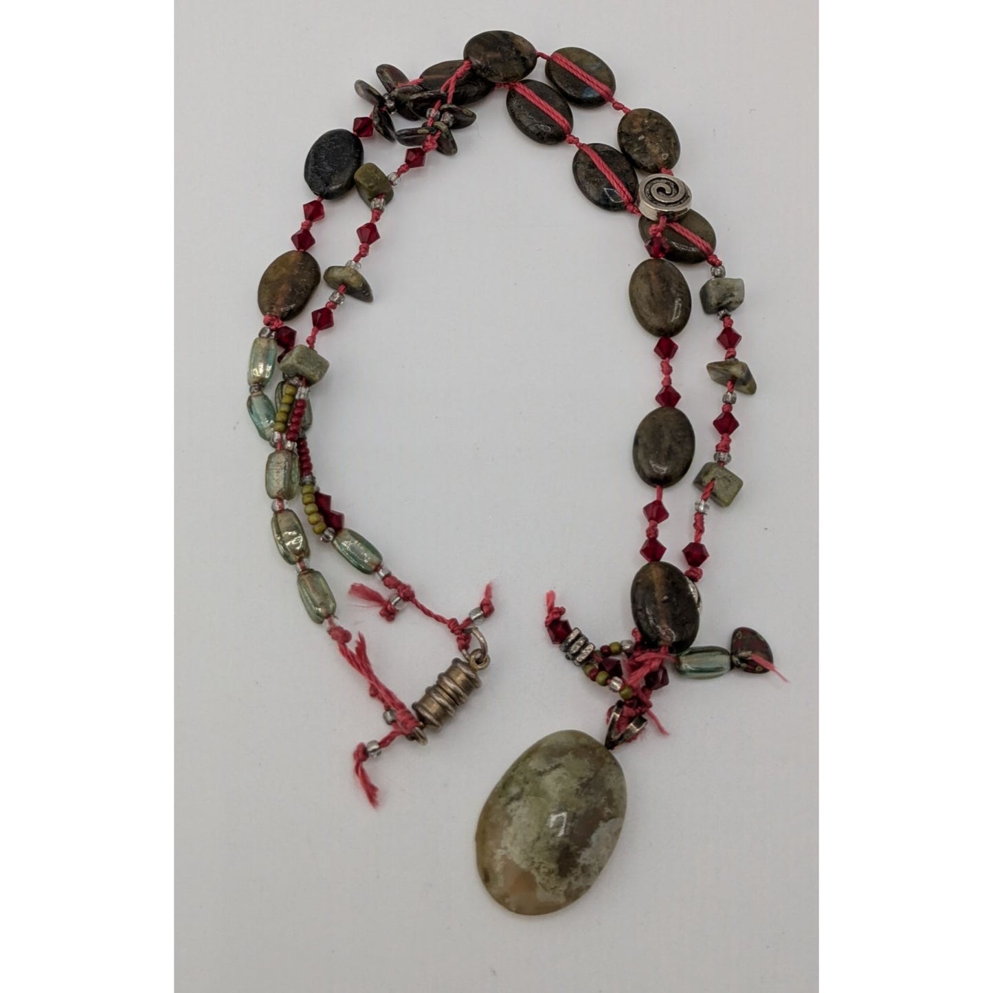 Vintage Moss Agate Beaded Pendant Necklace Handmade Boho Nature Green Red Gemstone Jewelry