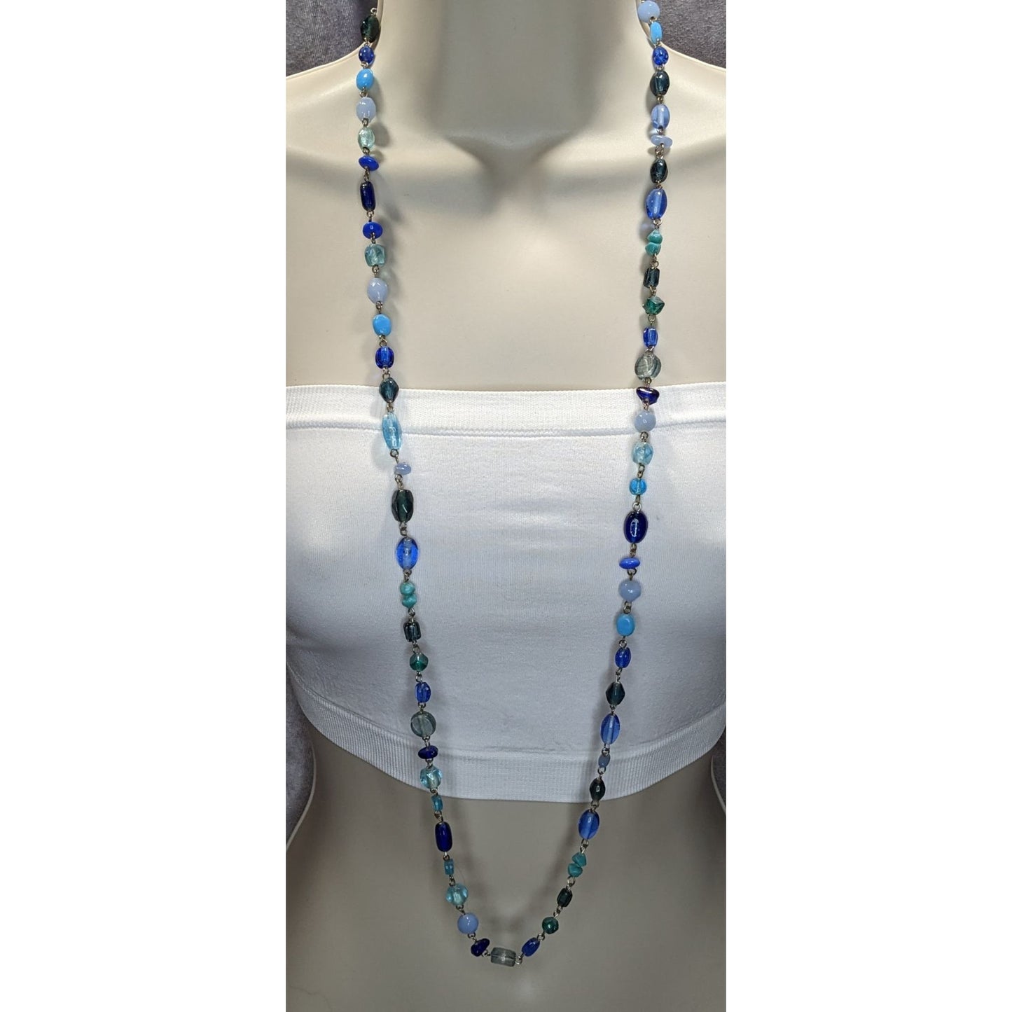 American Eagle Glass Beaded Necklace Blue Silver Preppy Coastal Jewelry