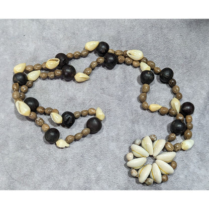Retro Mermaidcore Cowrie Shell And Natural Seed Flower Pendant Necklace