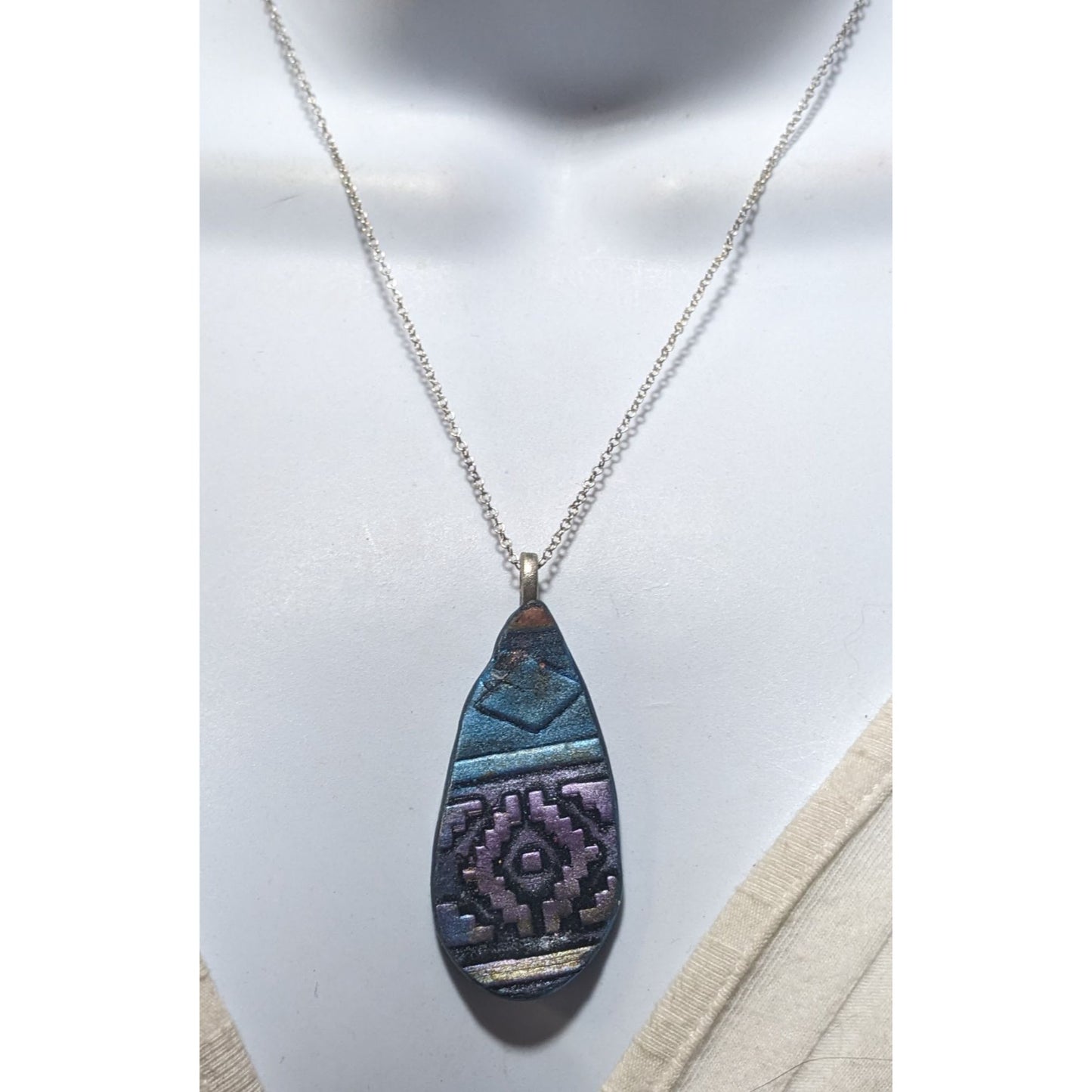 Handmade Southwestern Style Metallic Teardrop Necklace