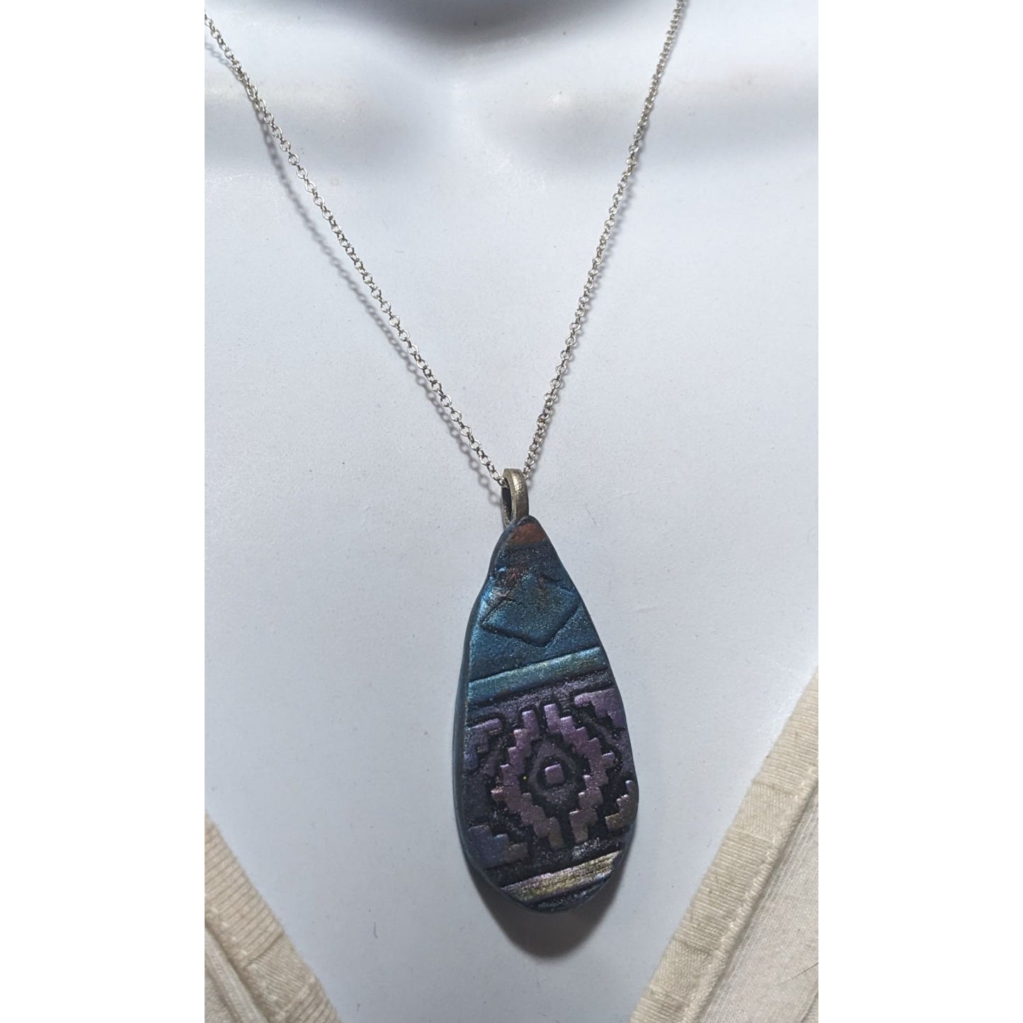 Handmade Southwestern Style Metallic Teardrop Necklace