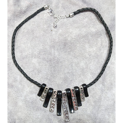 Whimsygoth Floral Filigree Graduated Key Necklace Black And Silver Tone