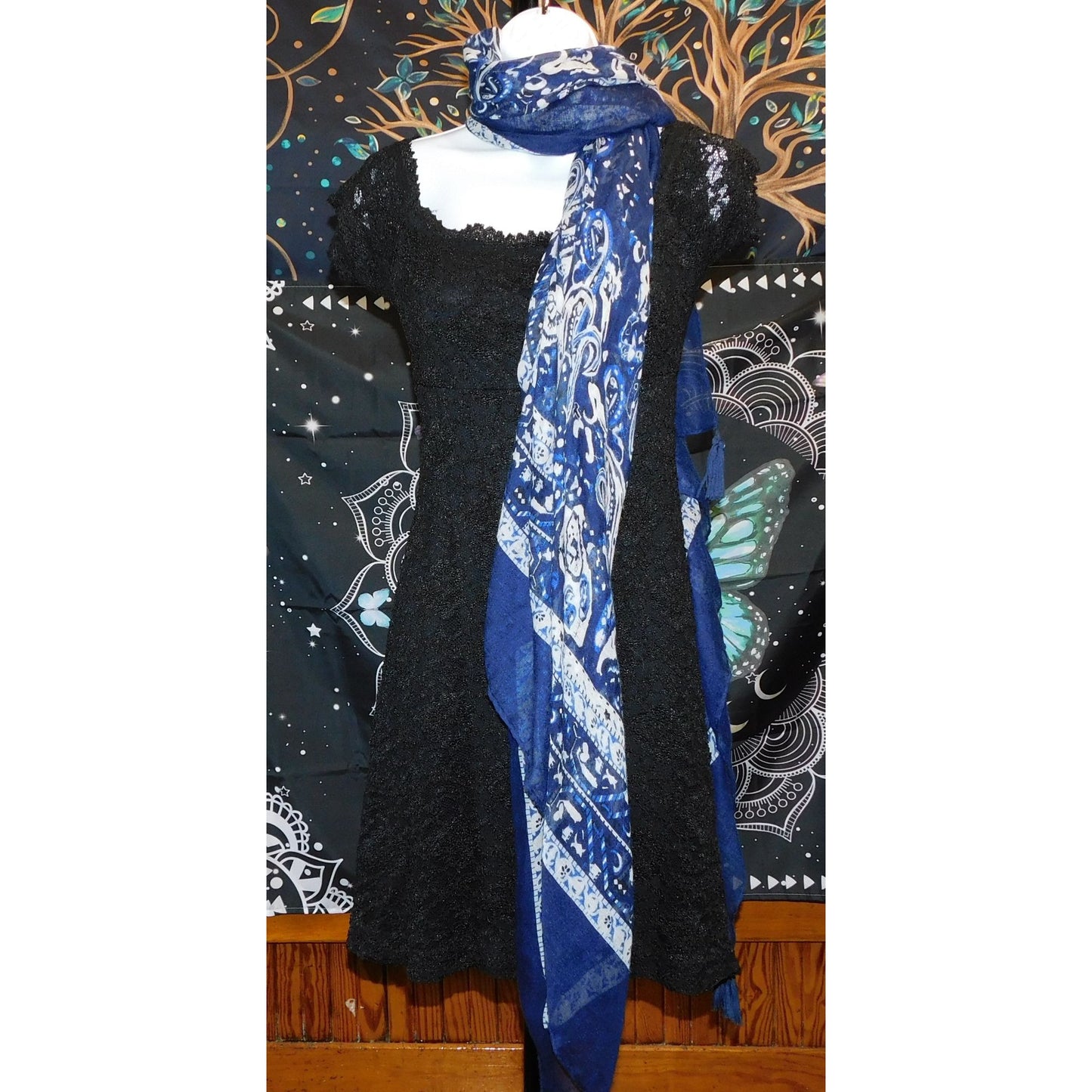 Madden NYC Paisley Scarf Wrap 75x80 Inches Blue & White