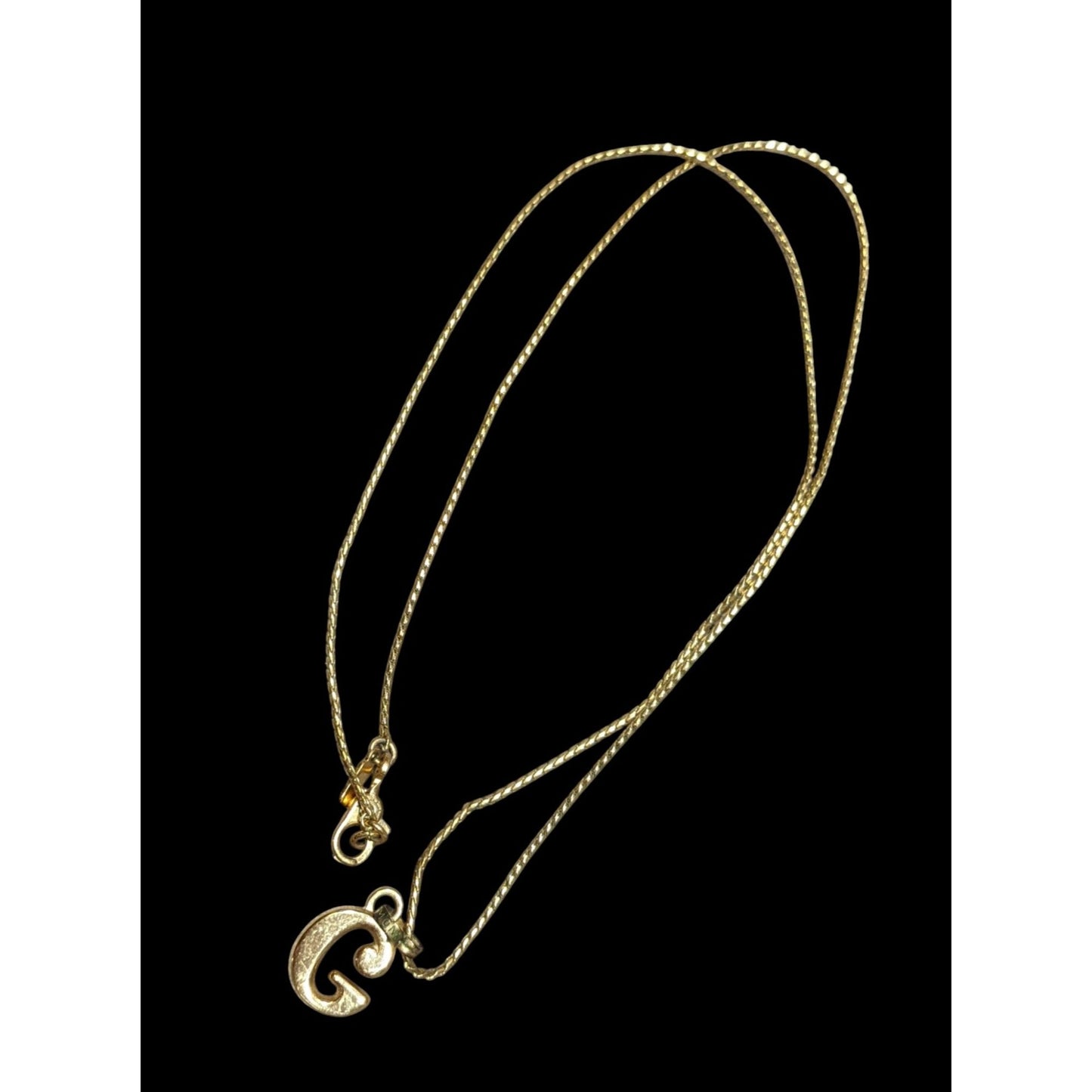 Vintage Monet Gold Tone Initial "G" Pendant Necklace