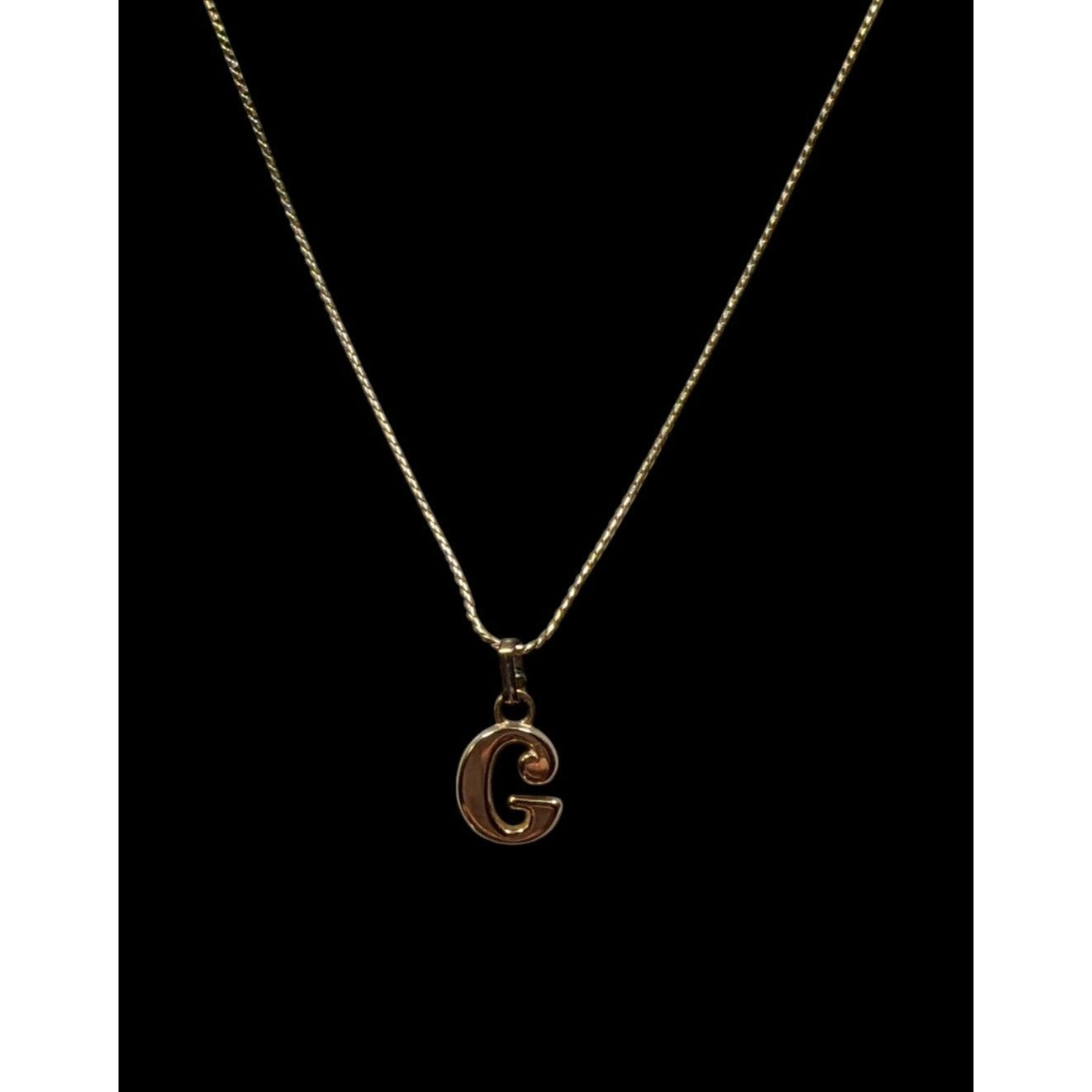 Vintage Monet Gold Tone Initial "G" Pendant Necklace