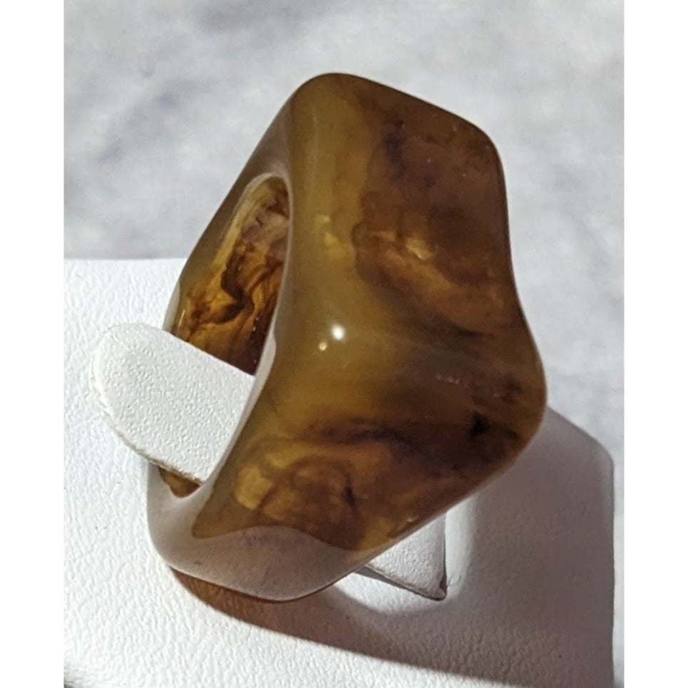 Brown Mottled Abstract Chunky Fashion Ring Size 5 3/4