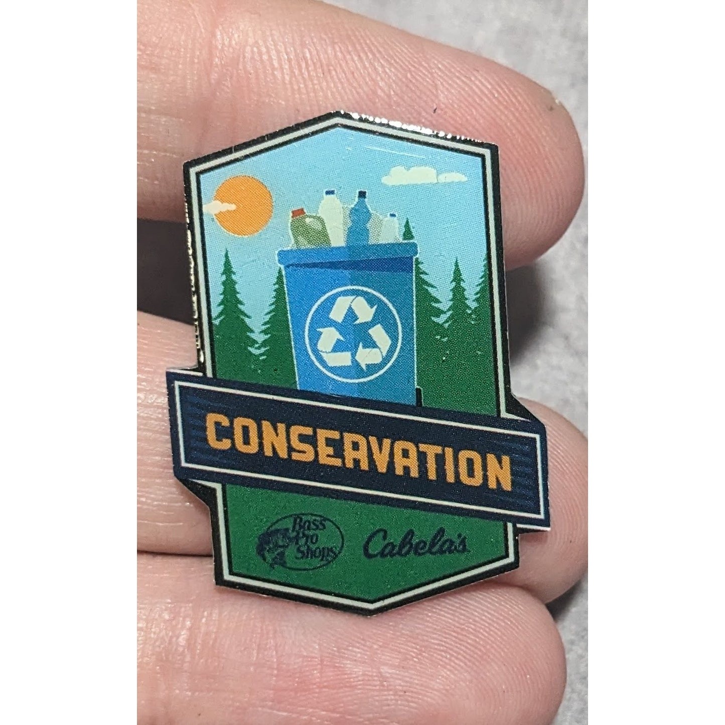 Outdoors Eco Conservation Cabela’s Bass Pro Shops Recycling Lapel Pin