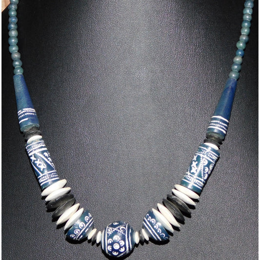 Vintage Blue And White Floral Carved Beaded Necklace