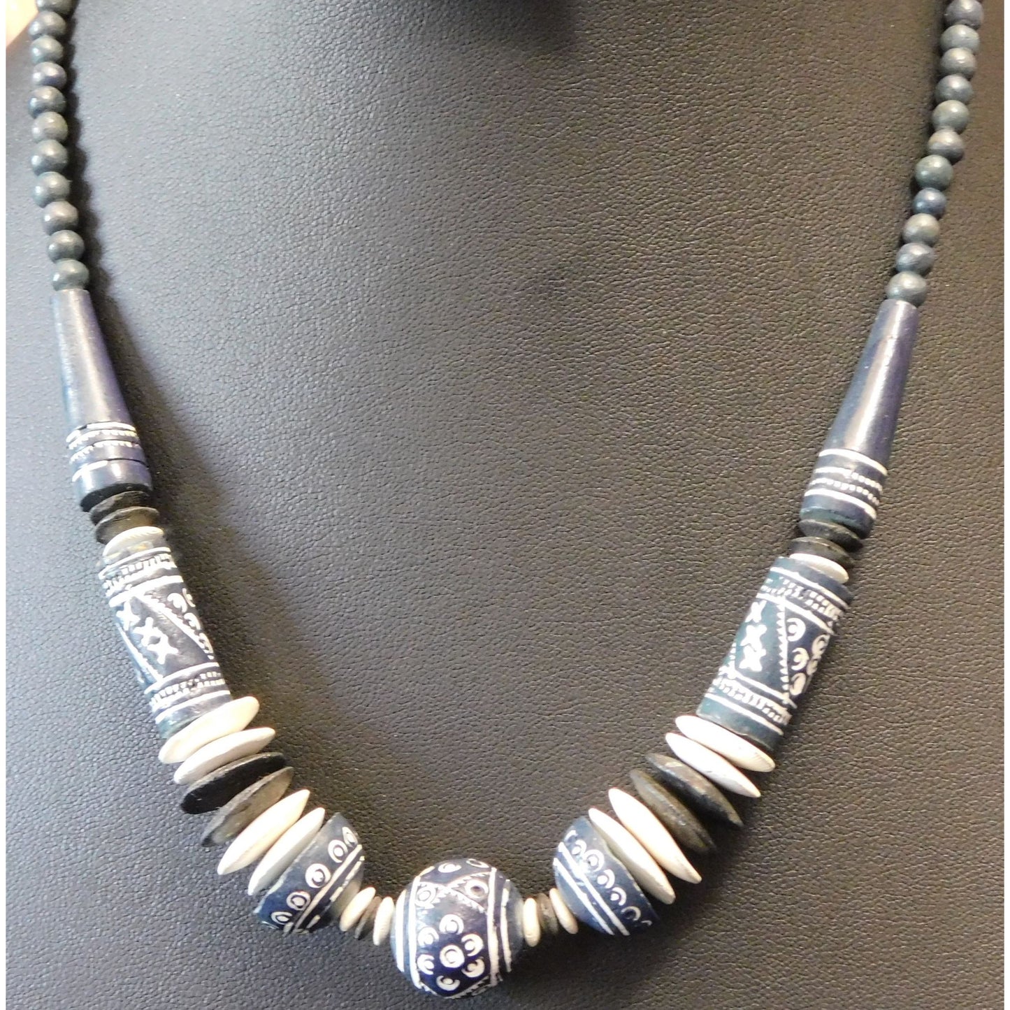 Vintage Blue And White Floral Carved Beaded Necklace