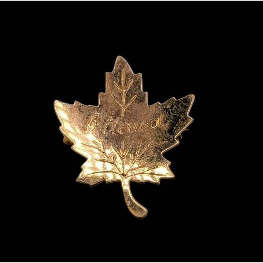 Vintage Canadian Ottowa Engraved Maple Leaf Gold Tone Souvenir Brooch