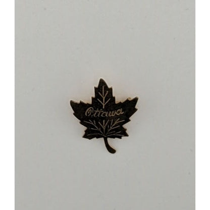 Vintage Canadian Ottowa Engraved Maple Leaf Gold Tone Souvenir Brooch