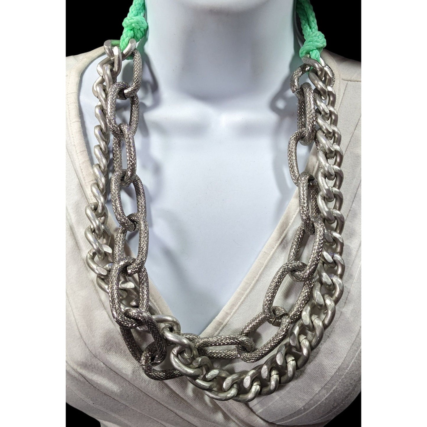 Chunky Silver Tone Chain And Tear Rope Necklace