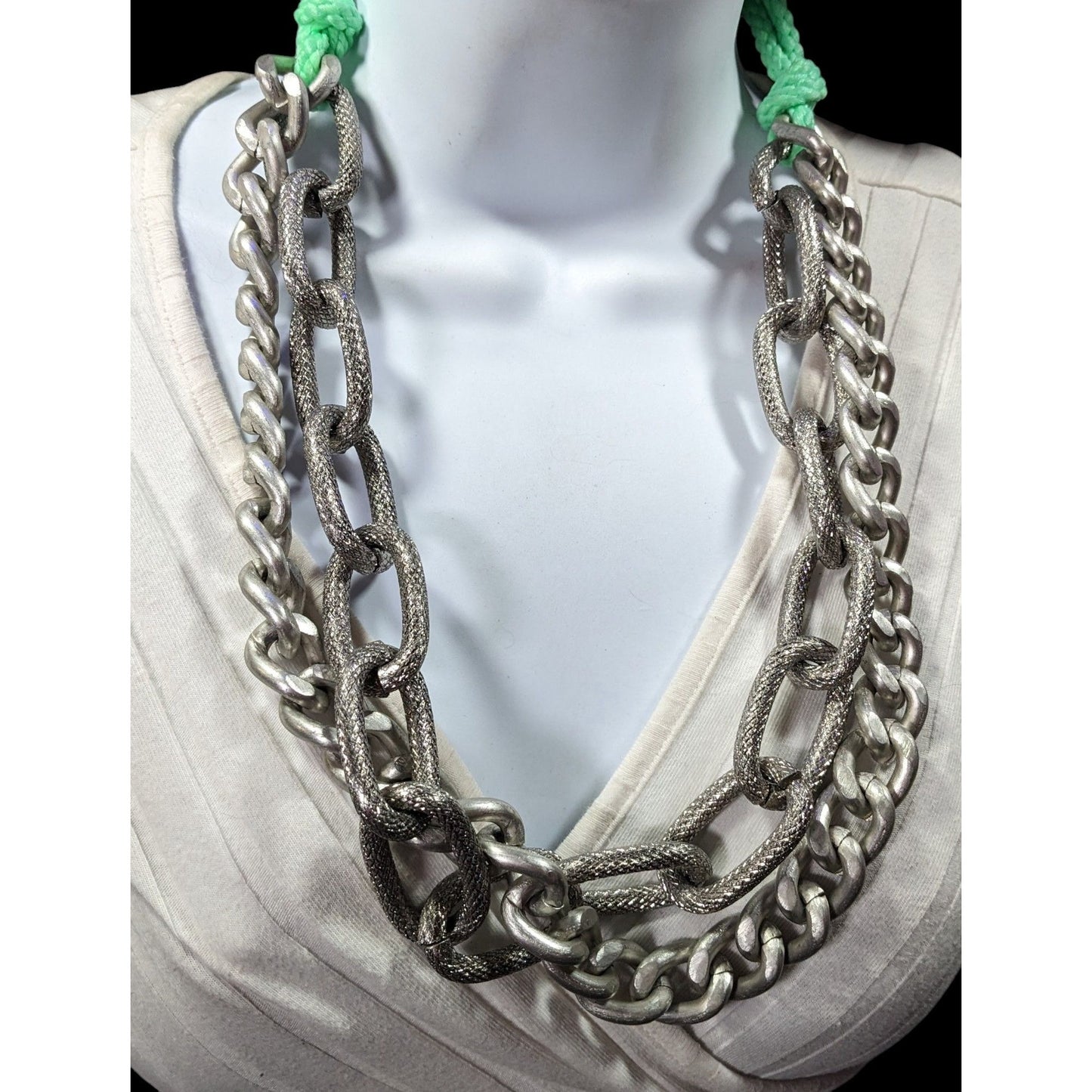 Chunky Silver Tone Chain And Tear Rope Necklace