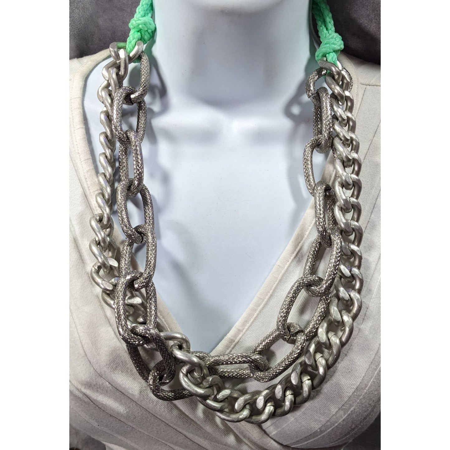 Chunky Silver Tone Chain And Tear Rope Necklace