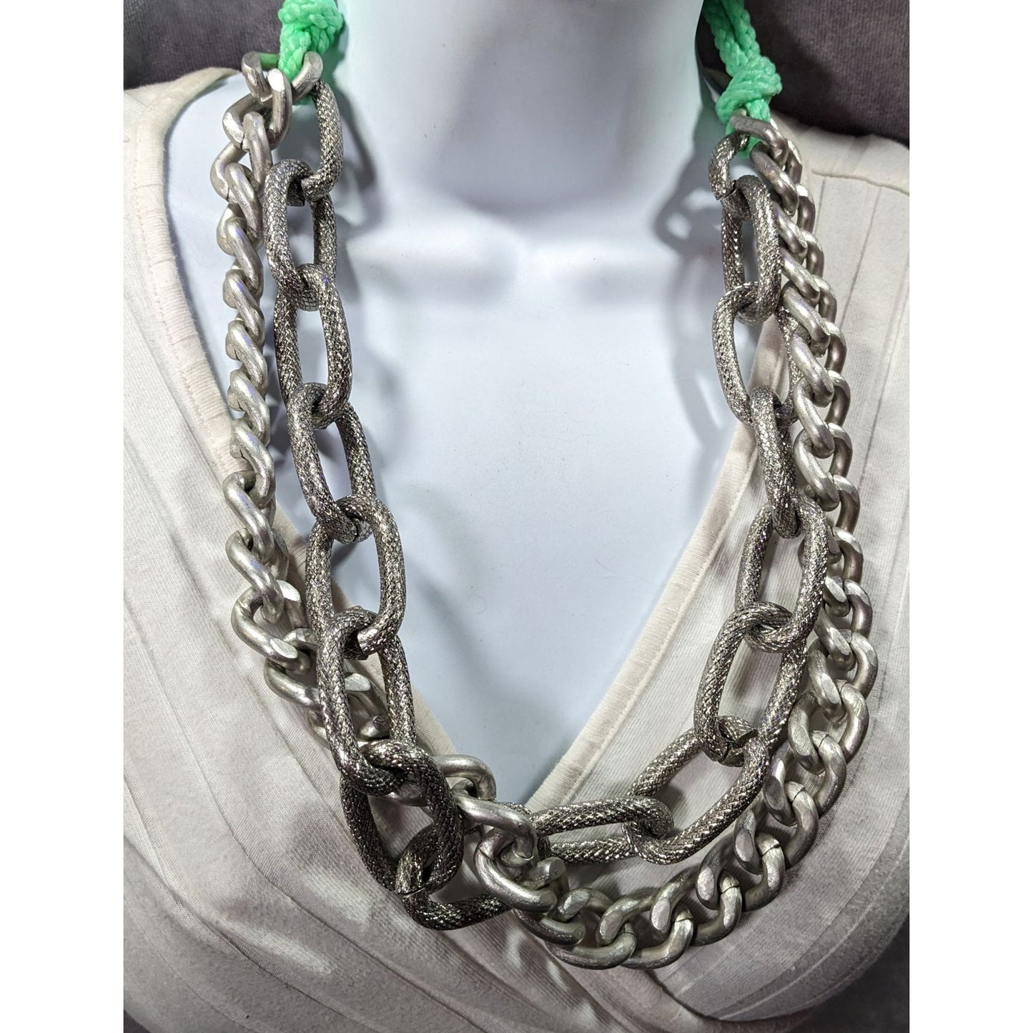 Chunky Silver Tone Chain And Tear Rope Necklace