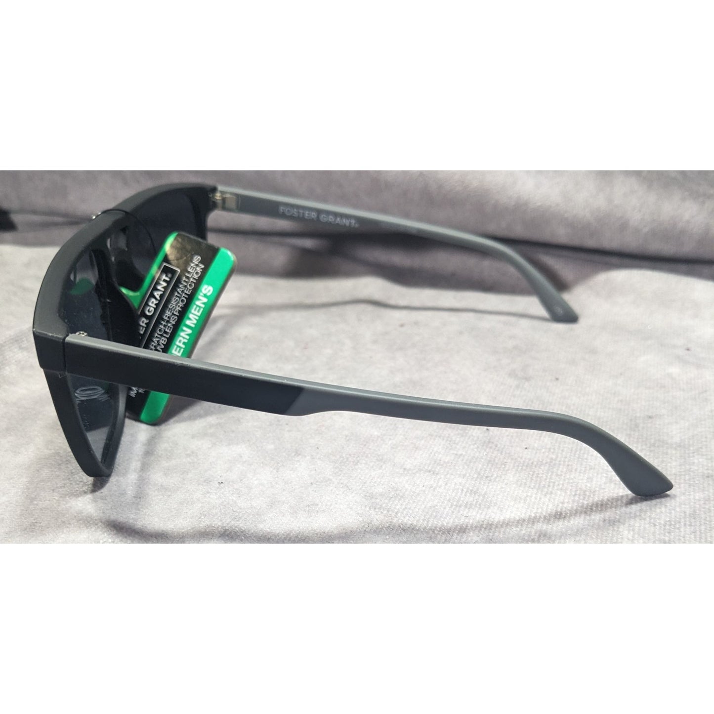 Foster Grant Modern Men's Black And Grey Retro Aviator Sunglasses