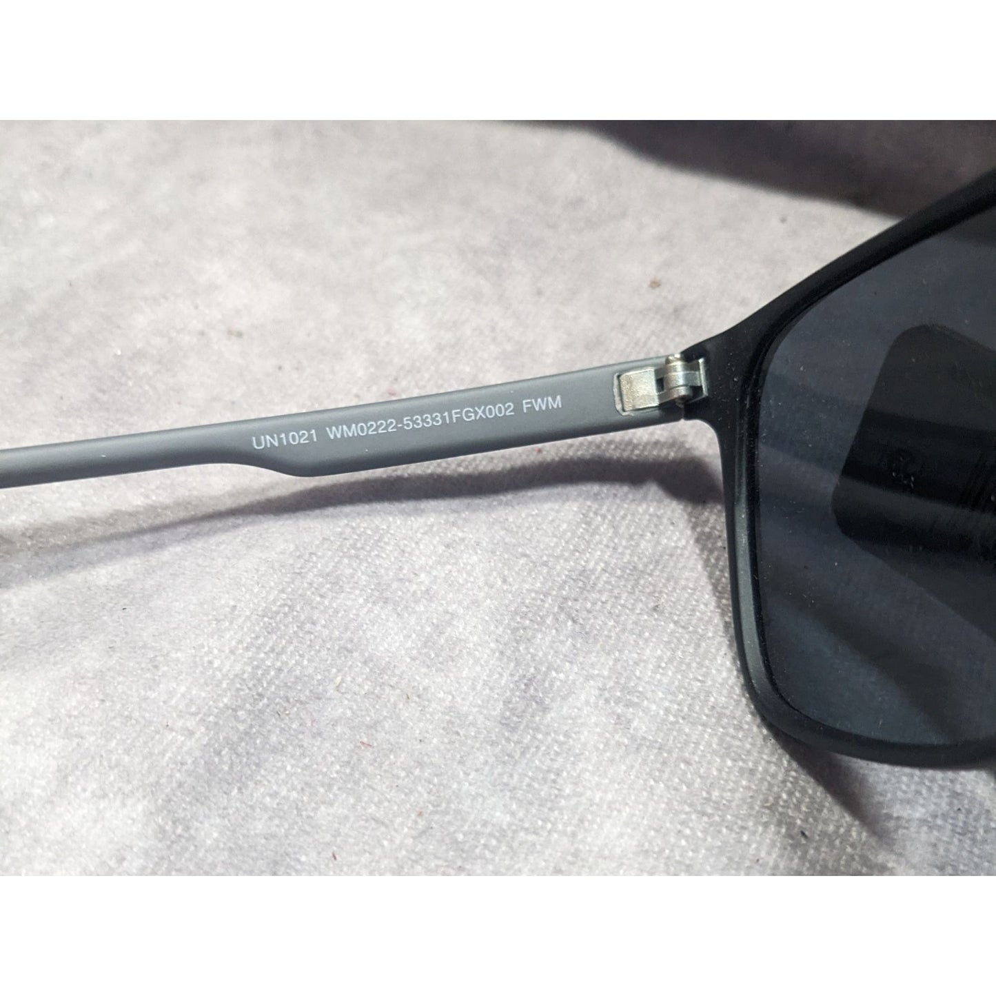 Foster Grant Modern Men's Black And Grey Retro Aviator Sunglasses