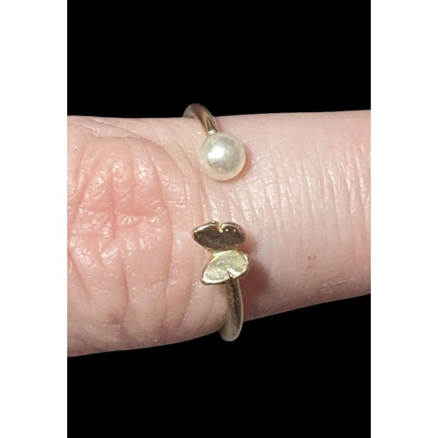 Minimalist Butterfly Faux Pearl Open Top Gold Tone Ring Size 7 3/4