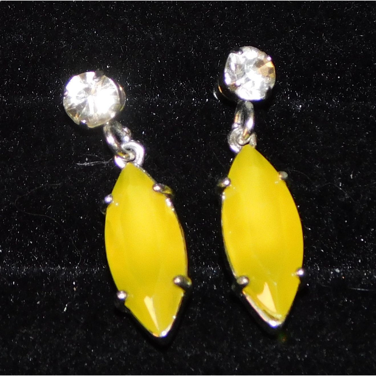 Yellow Gem Oval Dangle Costume Earrings
