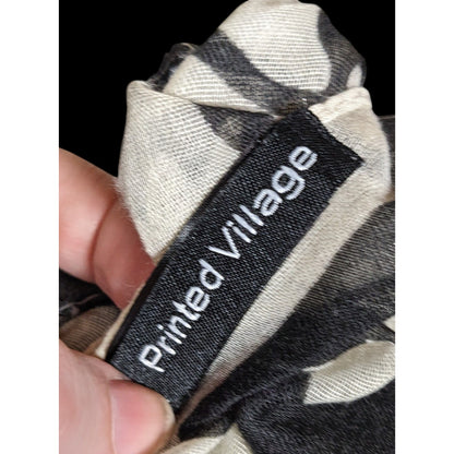 Printed Village Retro Floral Lightweight Scarf/Shawl