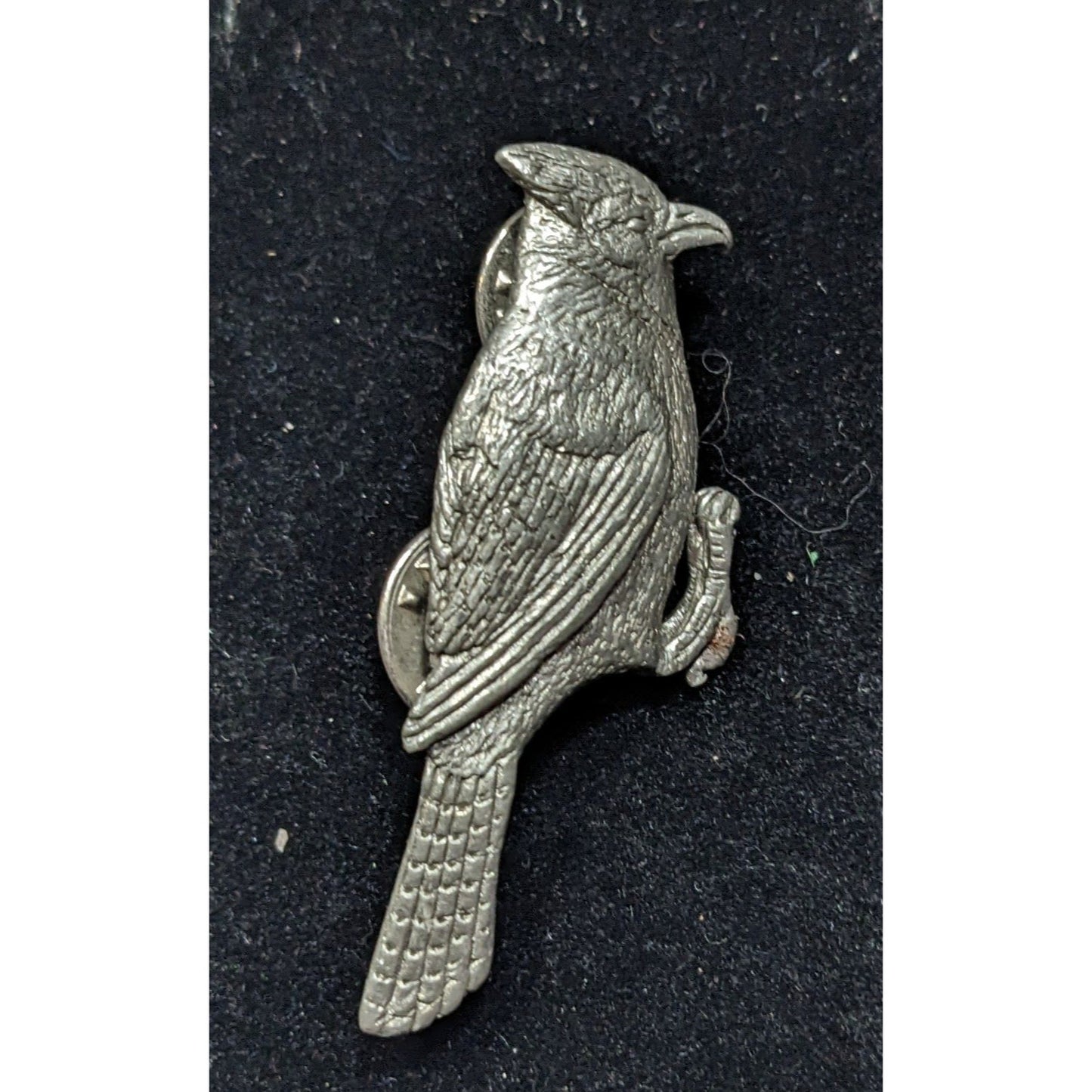 Vintage 1992 GG Harris Fine Pewter Blue Jay Lapel Pin