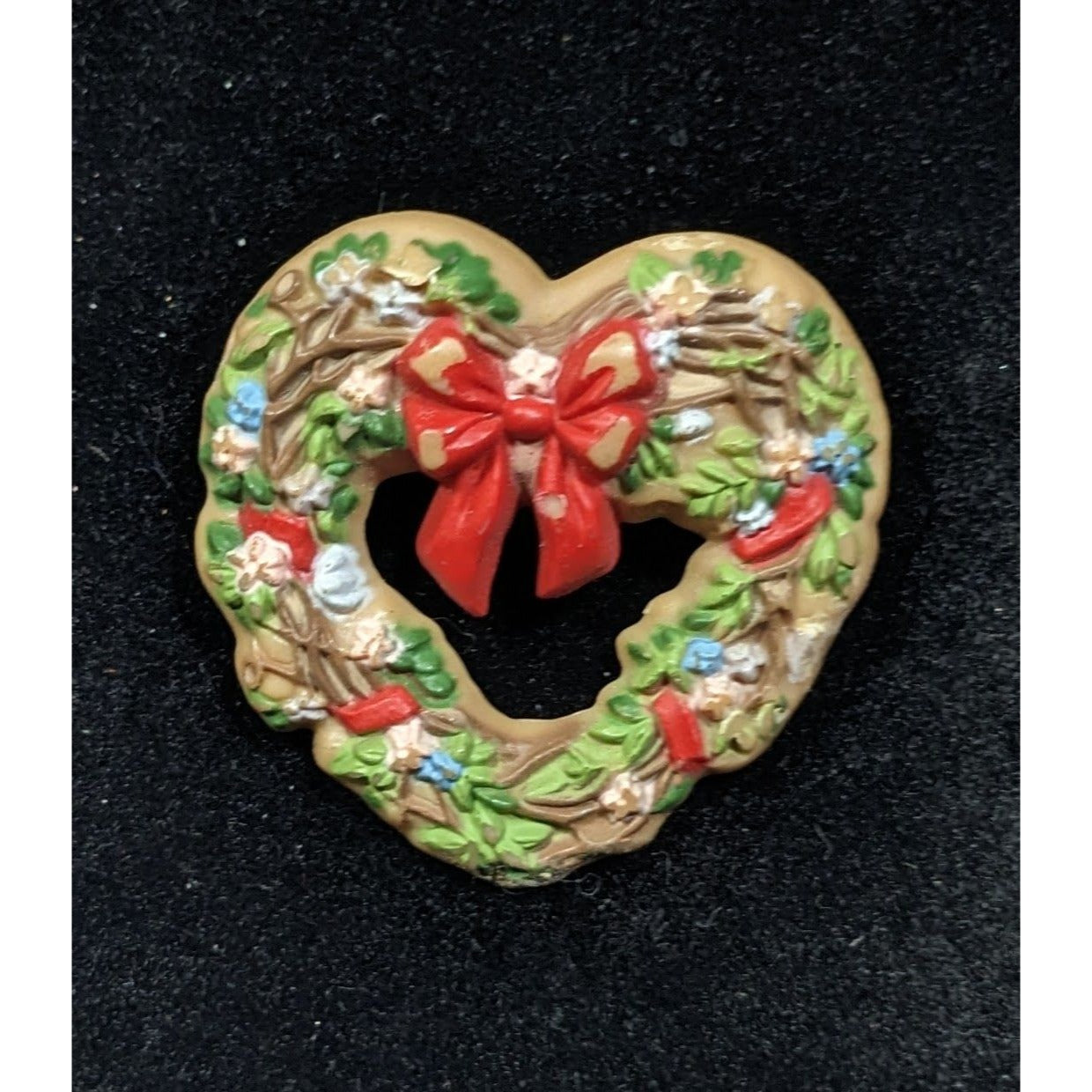 Vintage 1985 Hallmark Valentine's Heart Wreath Brooch