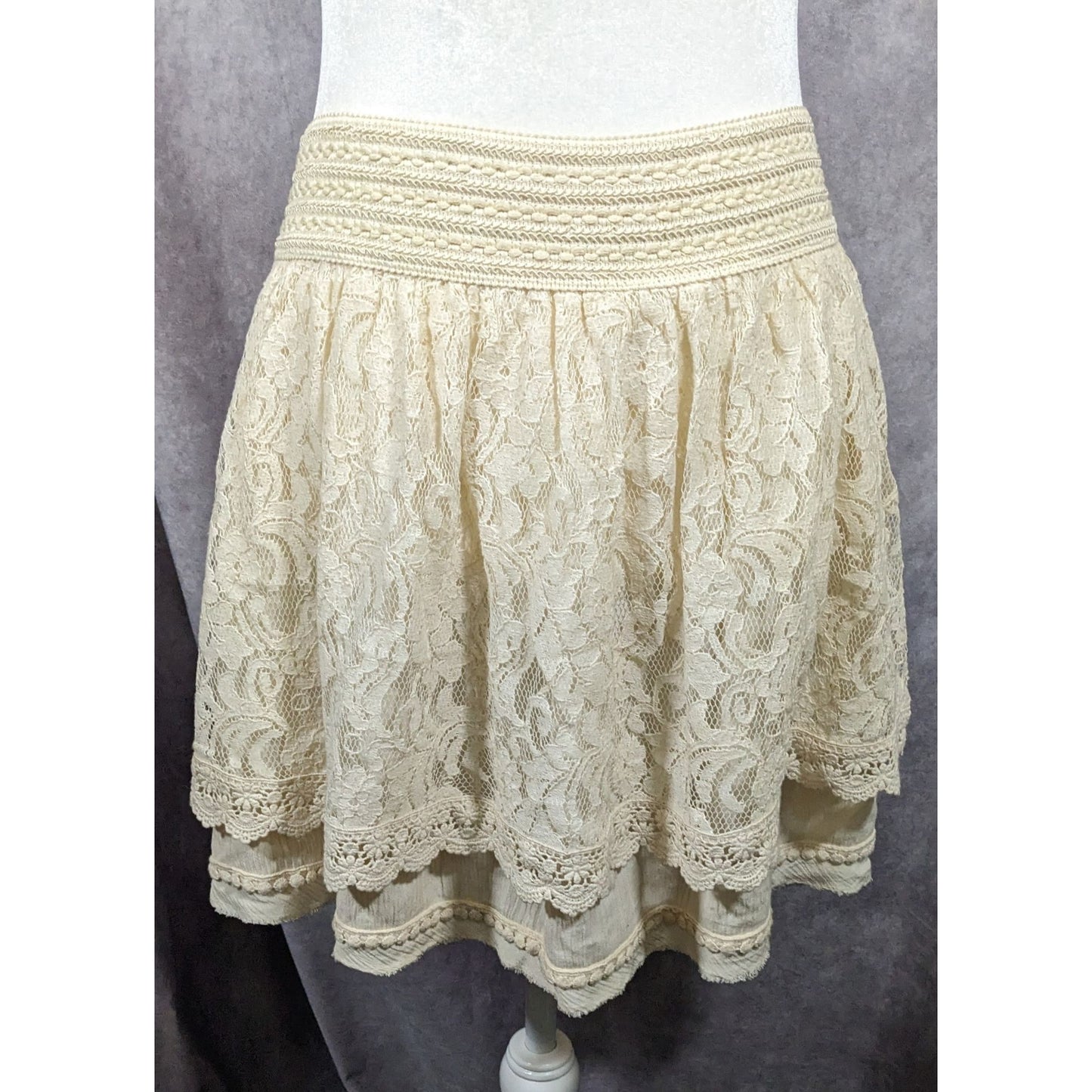 Miss Me Cream Lace Layered Knee Length Skirt Size Large